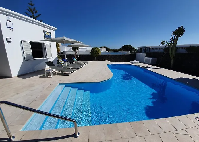 2 Bedroom Cassandra And Katrina With Private Heated Pools.