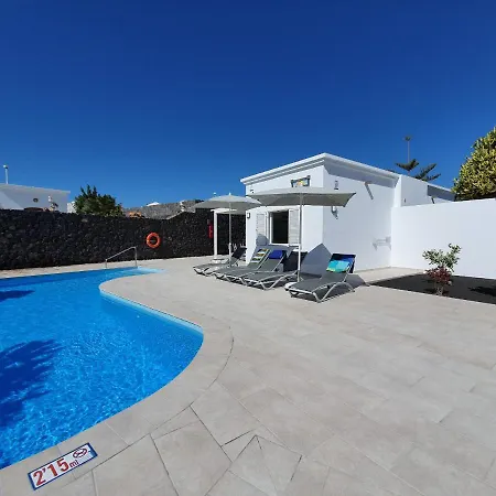 2 Bedroom Cassandra And Katrina With Private Heated Pools. Villa