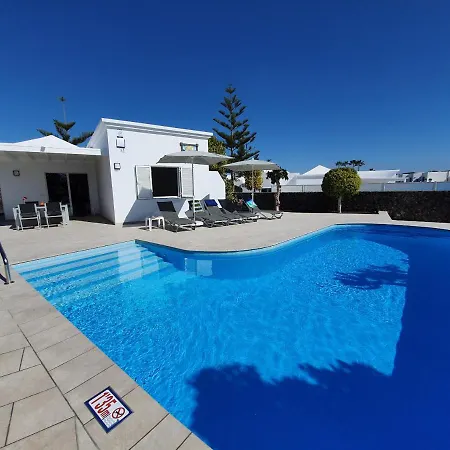 Villa 2 Bedroom Cassandra And Katrina With Private Heated Pools.