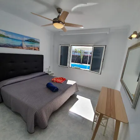 2 Bedroom Cassandra And Katrina With Private Heated Pools. Villa