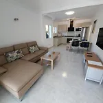 2 Bedroom Cassandra And Katrina With Private Heated Pools.